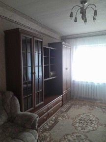 Продам двухкомнатную квартиру вул. Поштова