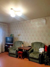 Продаётся 2 ком. кв ул. Зестафонская в Осипенковском районе.
