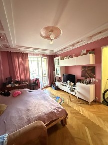 Продаж 2 кім квартири в м. Львів Сихівський район. вул. Хоткевича (Верхній Шувар )
