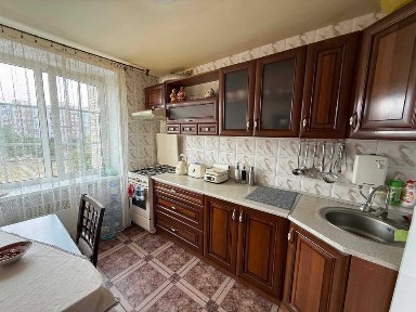 Продаж 3км квартири вул. Бандери