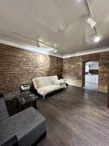 Продаж 1-кімнатна квартира 28 м² з ремонтом вул. Єфремова