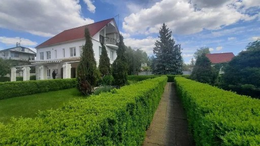 Київ, 1-а Озерна вул.