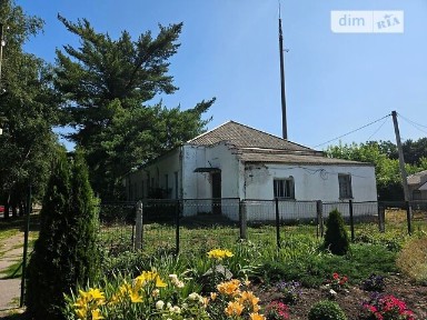 Продаж офісного приміщення 593.4 кв. м. на 1 поверсі на пров. Центральний 8, одноповерхова будівля • ID 34724891