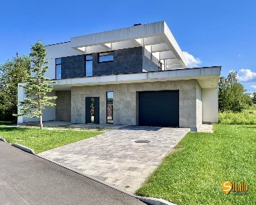 Продаж будинку 220 м², 3-я Озерна вул.
