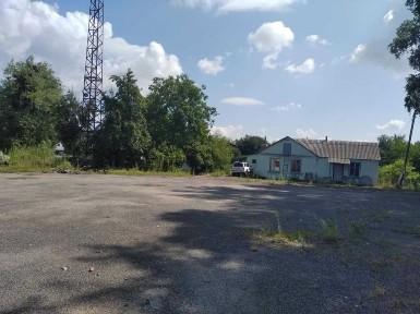 Виробнича база 750 кв. м на фасаді траси Т-06-11 (оренда, Попільня)