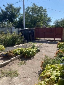 Продаж. 1/2 будинку в тихому центрі ( район Астри)