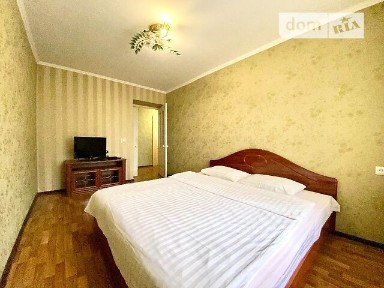 Здам подобово 2к квартиру на вул. Соборності • ID 19224023