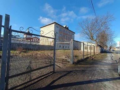 Продаж великої комерційної будівлі + земля приватизована, м. Дрогобич!