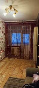 Продається 3-кімнатна квартира по вул. Привокзальній
