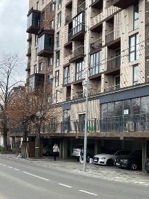 ФАСАДНЕ приміщення в новобудові, ЩЕРБАНЮКА-Г. МАЙДАНУ