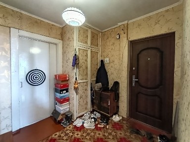 Продається 3к квартира вул. Смілянська 117