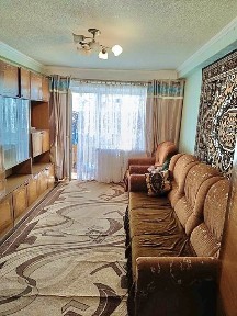 Продаж 4х кімнатної квартири по вул. 8 Березня