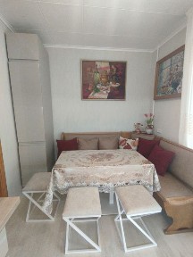 Героїв Космосу, 13 з гарним ремонтом