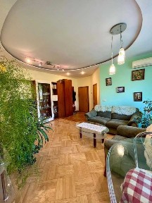 Добротна 2к в міцному будинку по вул. Джохара Дудаєва 3
