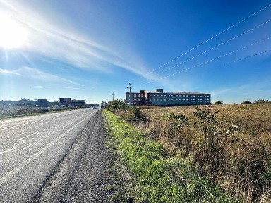 Продам поверх комерції ( склад/офіси) 1800-2100 м2