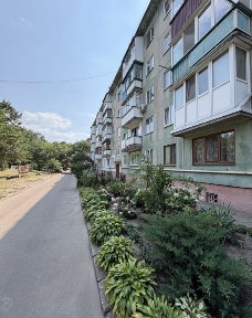 Продаж двокімнатної квартири, Центр Житомира, середній поверх
