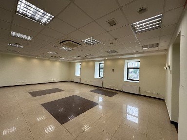 Офис 360м с бомбоубежищем и парковкой (школа, мед центр)