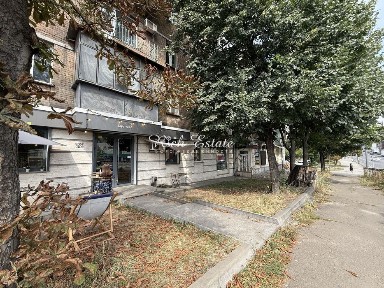 Гетьмана 30 Фасадне приміщення на 1 поверсі під кафе, салон та інше