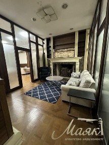 Аренда офиса 140м2 по ул. Жилянская 72-А, Университет