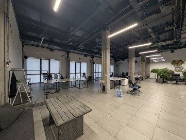 Без %. Бізнес центр. Опенспейс 2100 м2. Центр. Метро. Генератор.