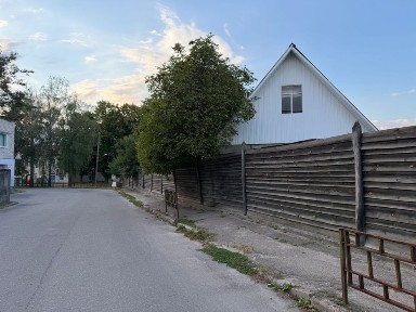 Центр міста, під комерцію
