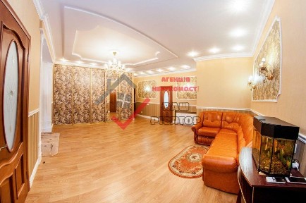 Оренда 3к ЛЮКС квартири в ЦЕНТРІ!