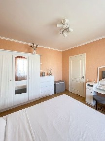 Затишна 3-к квартира на Троєщині (вул. Лисківська, 4). 73 м², 5/16 пов. Три окремі кімнати, гарний стан. БЕЗ %