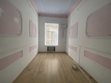 Продам 2-х кімнатну кв. в центрі Києва-вул. Антоновича, 24-155 000 у.е.
