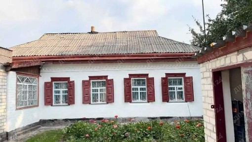 Велика садиба поряд з Козельщиною