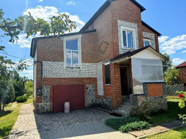 Продаж будинку двоповерхового 160м2 + баня.