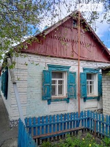 Продаж 1 поверхового будинку з гаражем 34.3 кв. м, 3 кімнати • ID 34727833