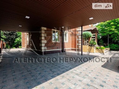 Продаж 3 поверхового будинку з верандою і ділянкою на 10 соток, 700 кв. м, 8 кімнат, на вул. Лютнева (Чапаєвка) 58 • ID 34721541