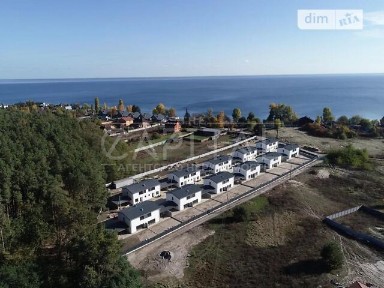 Продаж 2 поверхового будинку з ділянкою на 4 сотки, 117 кв. м, 3 кімнати, на вул. Дружби • ID 34719805