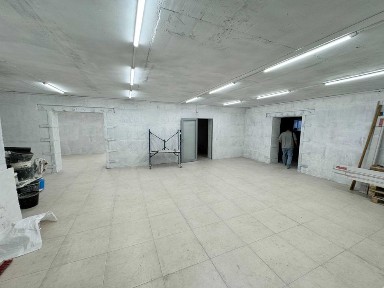 Пр. Героїв України/Шкільна 290 кв. м. фасад ремонт біля АТБ 135 тис. у.о