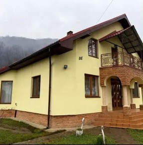 Продаж будинку під Лісом | Перечин |