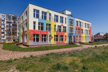 Продаж комерційної будівлі, вул. Стеценка, Святошинський р-н