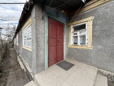 Продам великий будинок район коледжу