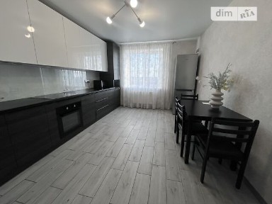 Юності проспект, мікрорайон Вишенька, район Ленінський, Вінниця, просп. Юності 16Б • ID 34733509