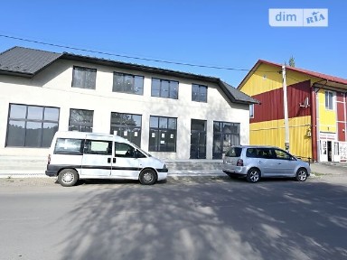 Здається комерційне приміщення на вул. Залізнична 22, площа 200 кв. м • ID 32438565