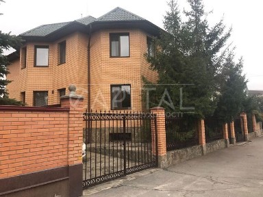 Довгострокова оренда будинку від посередника з гаражем • ID 34733423