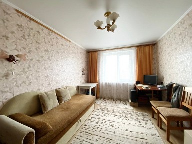 Продаж 3-кімнатної квартири 62 м², Київська вул.