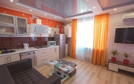 Продам 1 кім з АО, Лушпи, Меблі та техніка