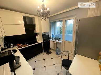 Продаж 3к квартири 69 кв. м на вул. Вишгородська 47Б • ID 34733972