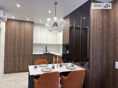 Продаж 3к квартири 61 кв. м на вул. Михайла Максимовича 26Д • ID 34733675