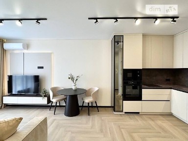 Продаж 1к квартири 42 кв. м на вул. Причальна 10 • ID 34732771