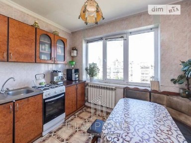 Продаж 3к квартири 69 кв. м на вул. Прирічна 5 • ID 34728947