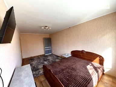 Продаж 2к квартири 50 кв. м на вул. Незалежності • ID 34727068
