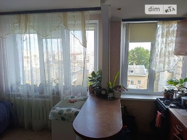 Продаж 1-кімнатної квартири 21.4 м², Кирилівська вул., 20