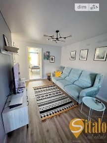 Продаж 2к квартири 47 кв. м на вул. Шкільна • ID 34722700