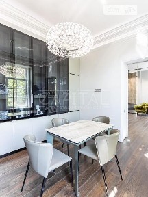 Продаж 4к квартири 125 кв. м на вул. Коновальця Євгена 17 • ID 34718314